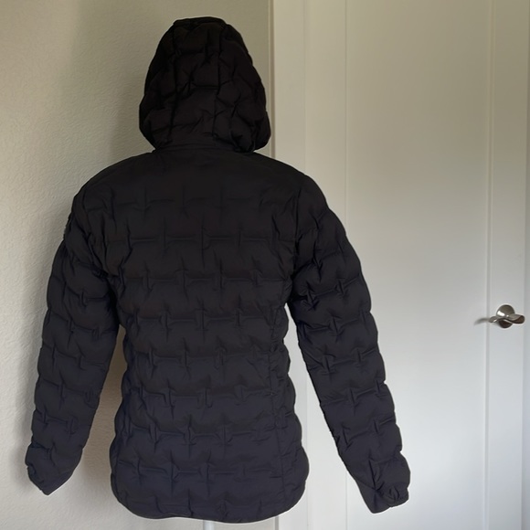 Eddie Bauer Women's MicroTherm FreeFuse Stretch Down Hooded Jacket - Picture 3 of 6